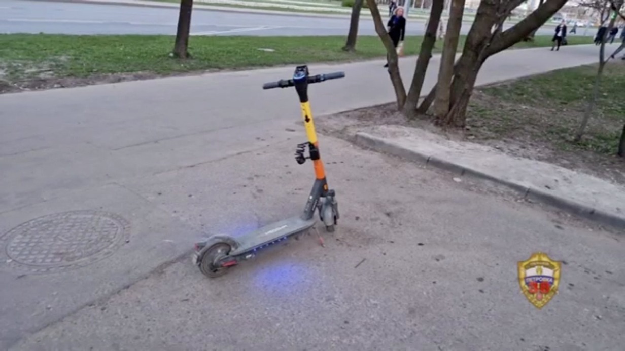 Полиция задержала лихача, который сбил девочку на электросамокате в Москве