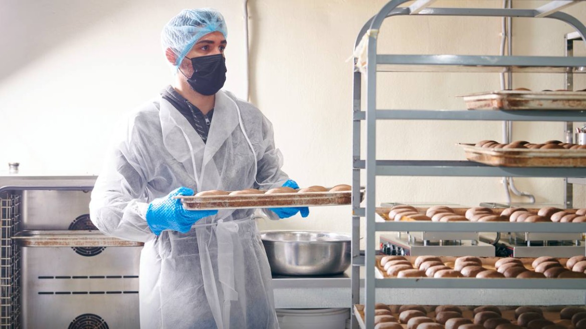 Собянин: За 10 лет производство продукт­ов питания в Москве увеличилось почти вт­рое