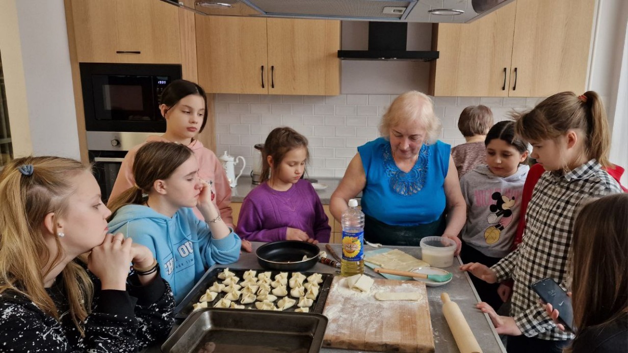 В гости за мудрым советом: проект «Серебряное наставничество» помогает найти друзей
