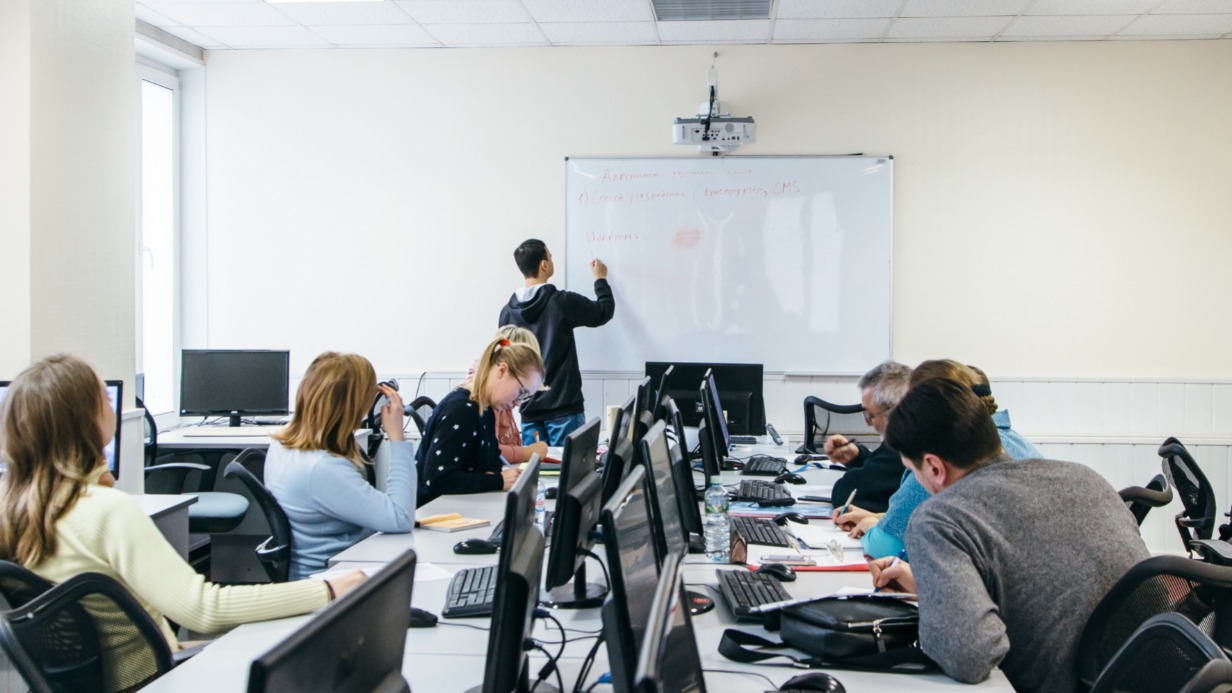 В службе занятости рассказали о популярных программах обучения в сфере административной работы