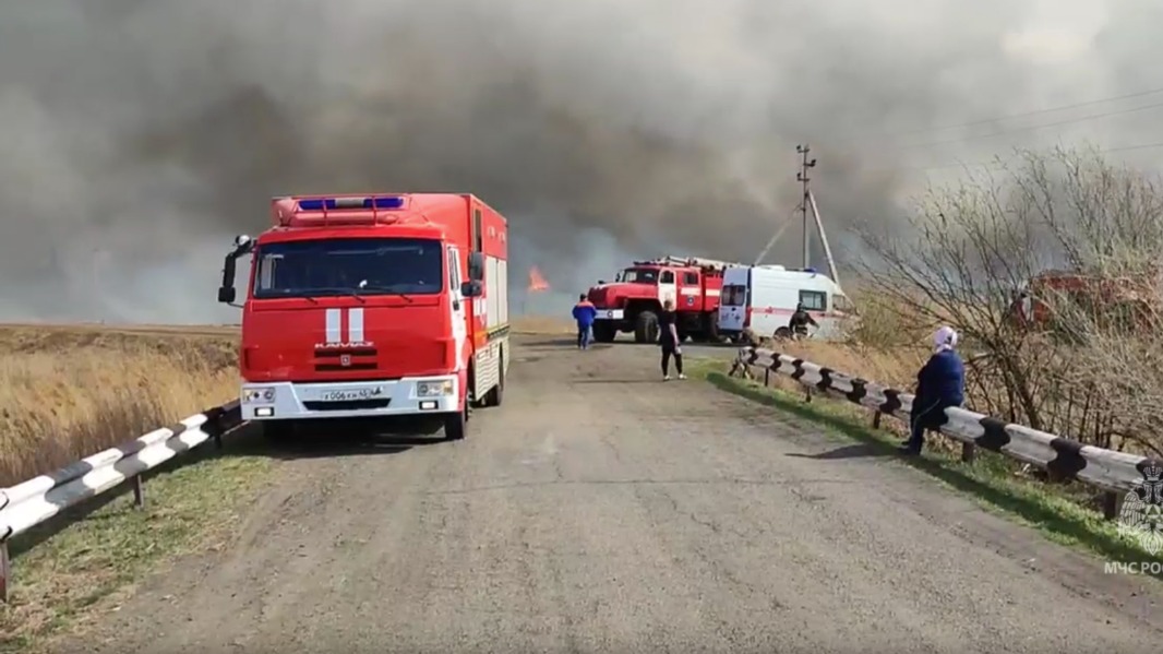 Для тушения пожаров в Курганскую область направлен самолет Ил-76 МЧС России