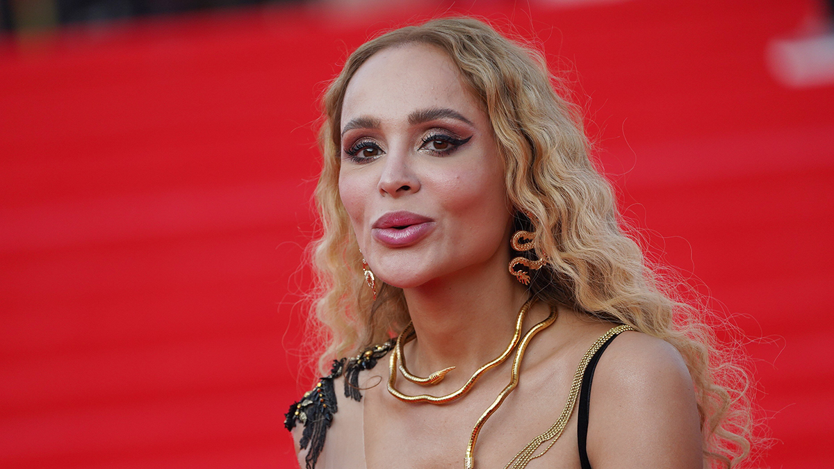 Калашникова назвала возможную причину смерти сына Понаровской