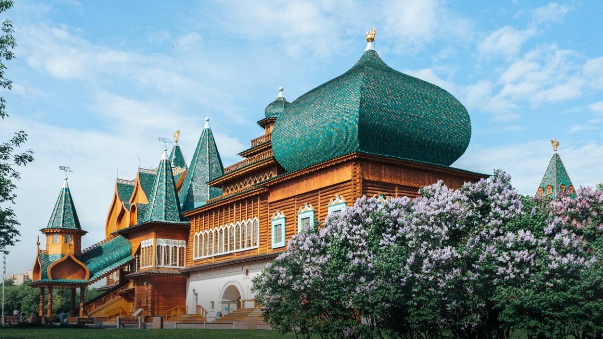 Сергей Собянин рассказал о самых популярных маршрутах для прогулок по Москве