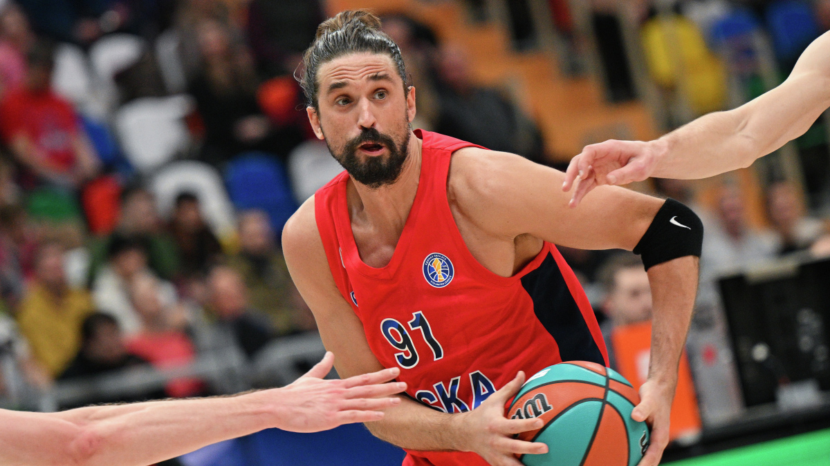 Агент Шведа рассказал, благодаря чему баскетболисту удалось выжить