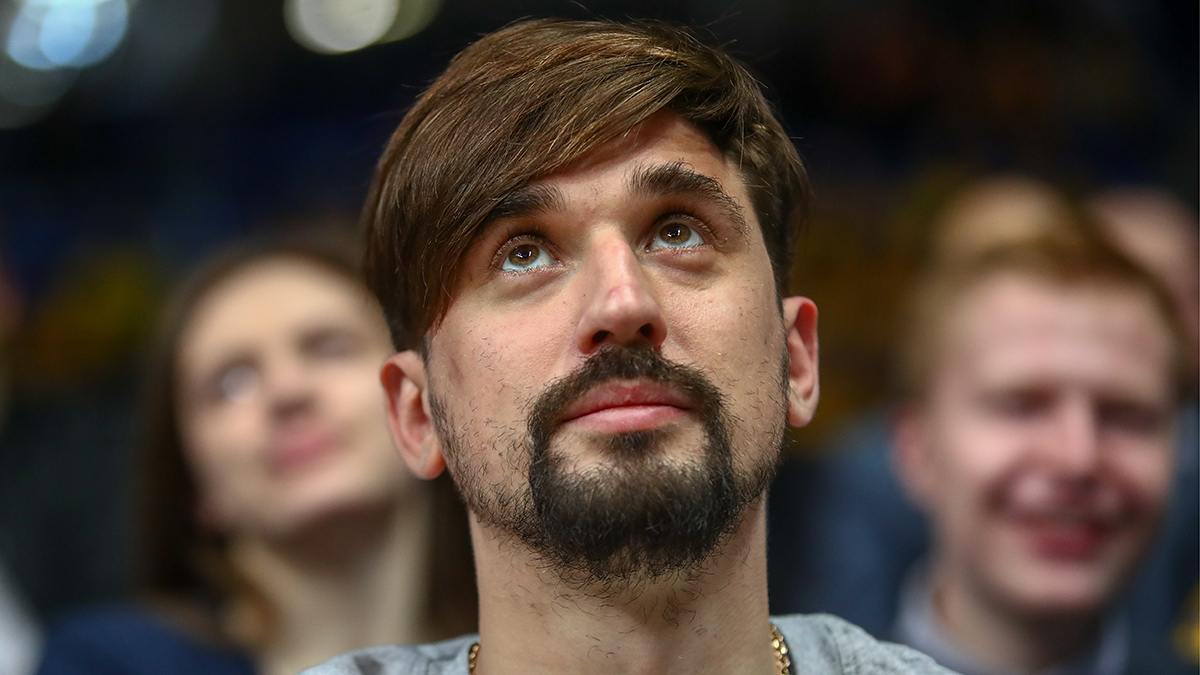 «Начали говорить, что он лох»: жена Шведа раскрыла подробности нападения на спортсмена 