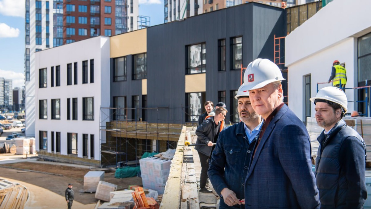 Собянин: Поселения ТиНАО превращаются в полноценные районы Москвы