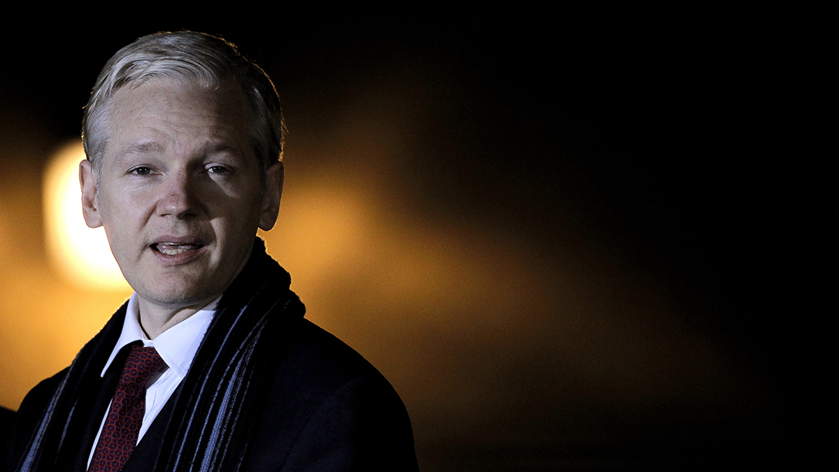 Ассанж попросил короля Карла III навестить его в тюрьме