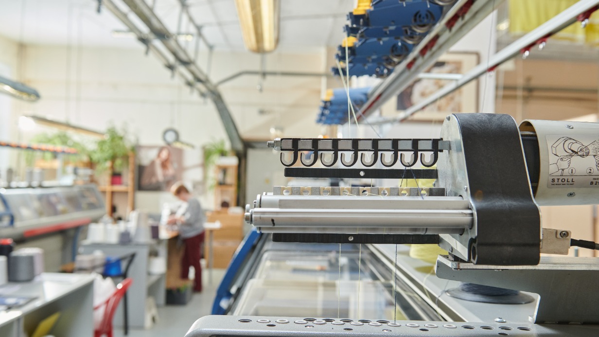 Владислав Овчинский: Московская фабрика одежды увеличила объем производства на 20 процентов