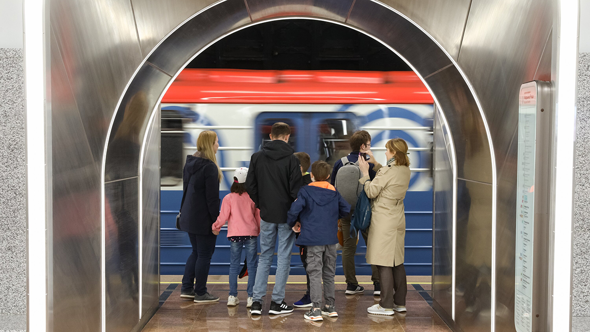 Более 150 тысяч пассажиров проехали на парадных поездах по БКЛ за выходные