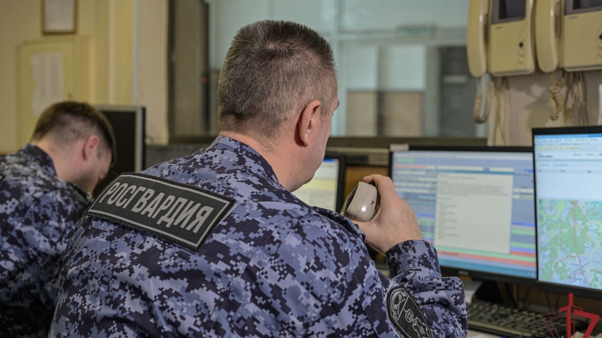 Закладчицу мефедрона задержали после сообщения от жильцов дома на юго-западе Москвы