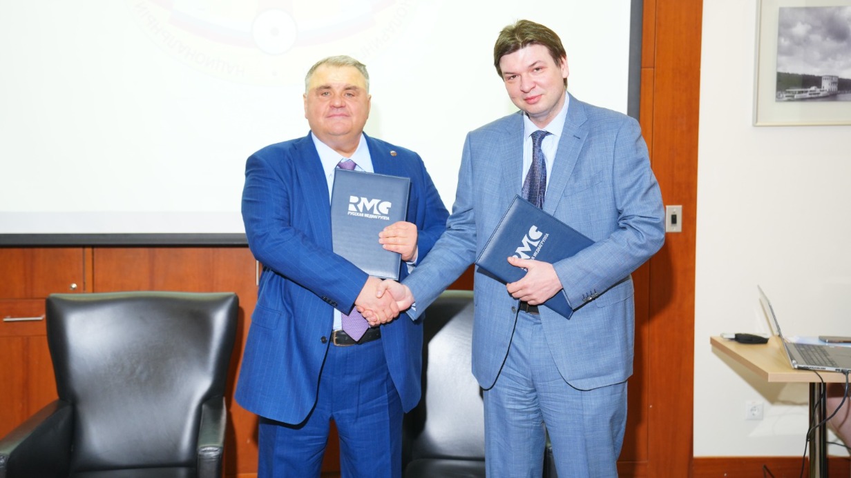 «Русская медиагруппа» подписала соглашение о партнёрстве с Национальным центром оториноларингологии