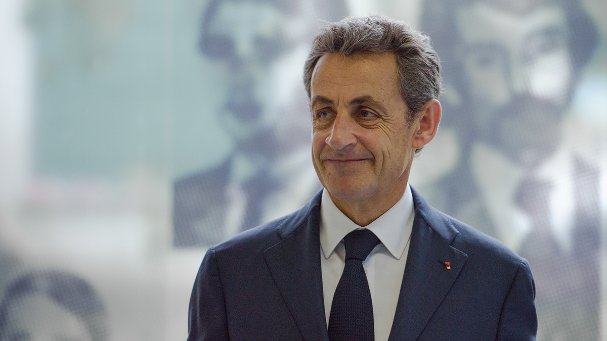 Саркози назвал исторической ошибкой слова Макрона о «российской угрозе»