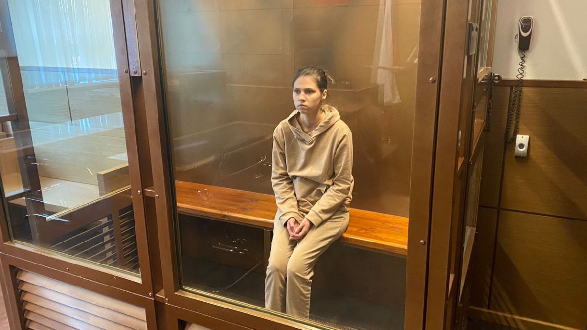 Суд в Москве арестовал обвиняемую в убийстве мужа 25-летнюю женщину