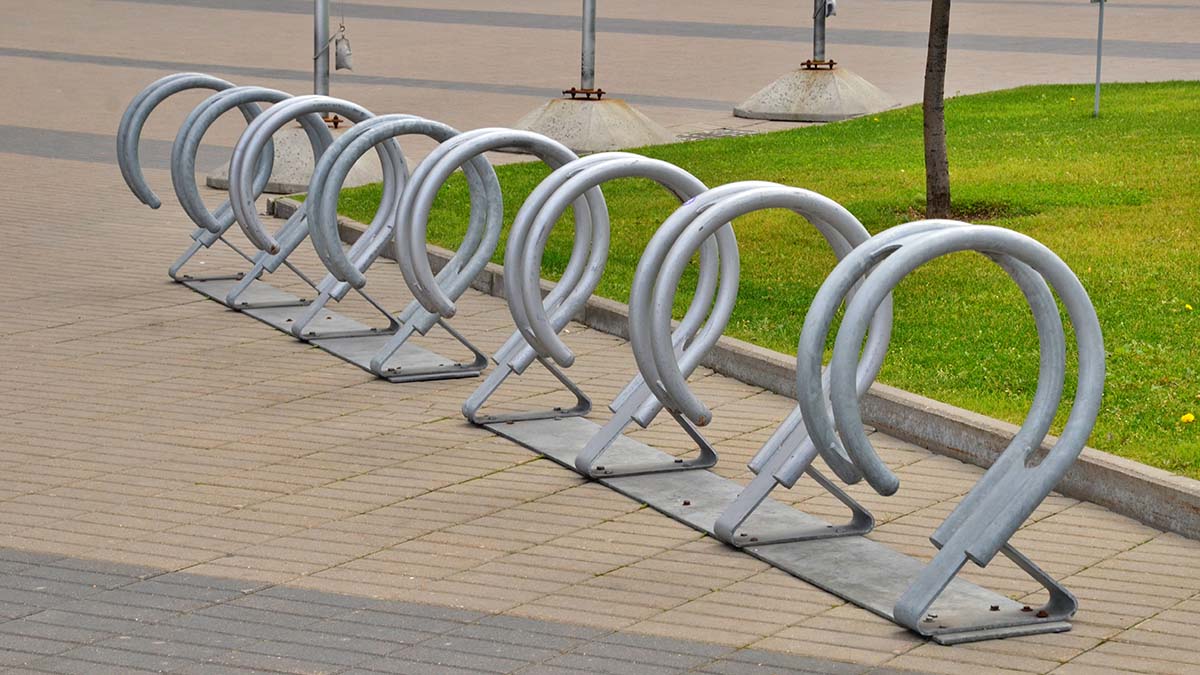 Возле трех станций МЦД-3 появятся велопарковки нового типа