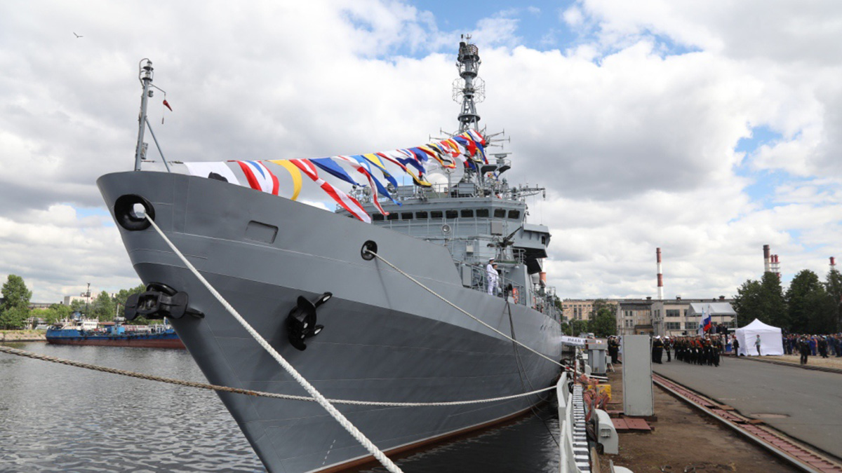 Минобороны: Разведкорабль «Иван Хурс» прибыл в Севастополь для пополнения запасов