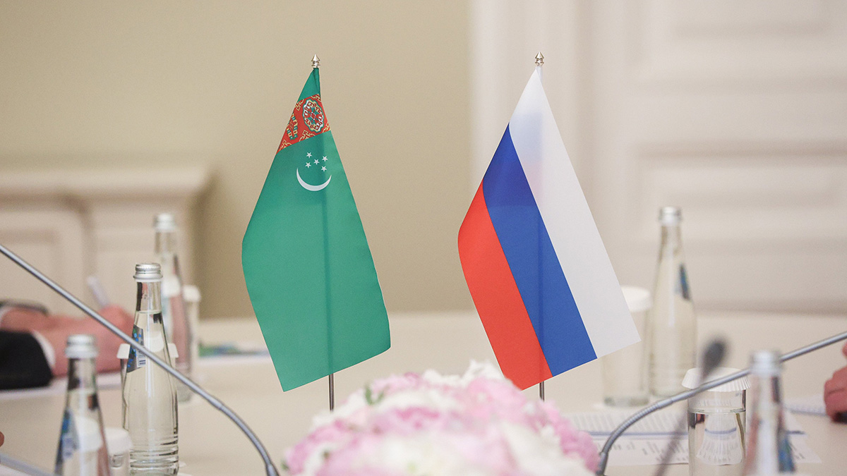 Путин прибыл в Туркменистан с рабочим визитом