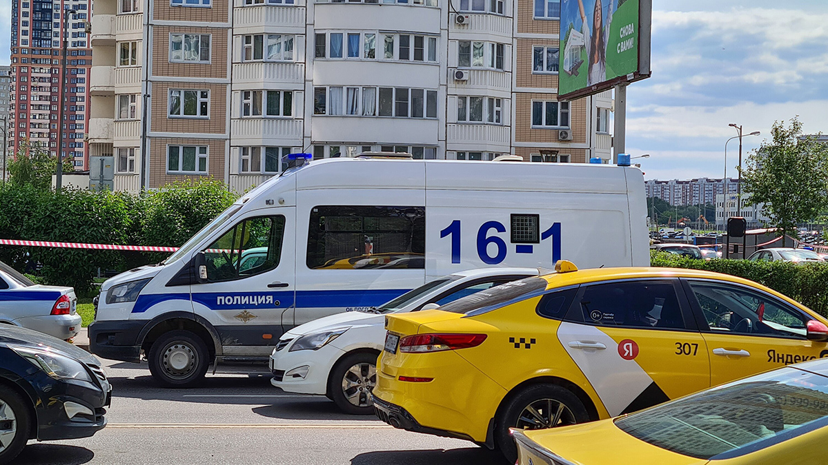 СК РФ расследует факты падения беспилотников на здания в Москве