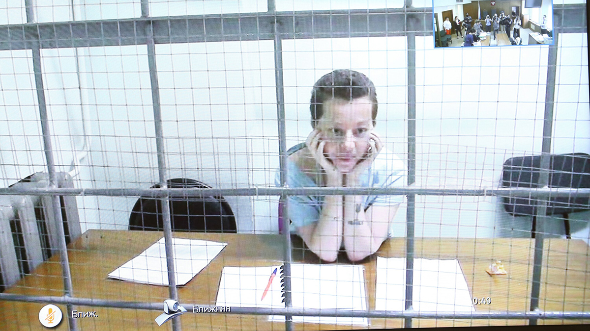 Суд оставил театрального режиссера Евгению Беркович в СИЗО