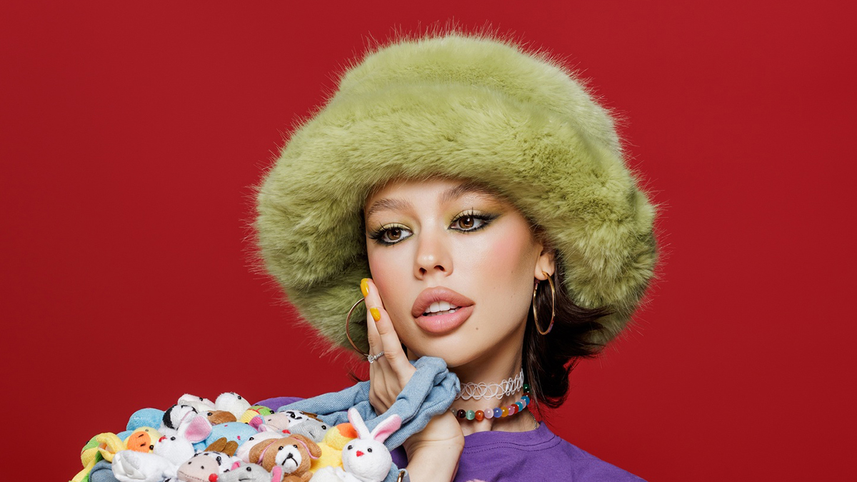 Появились детали нового альбома «Ленинграда» и Инстасамки