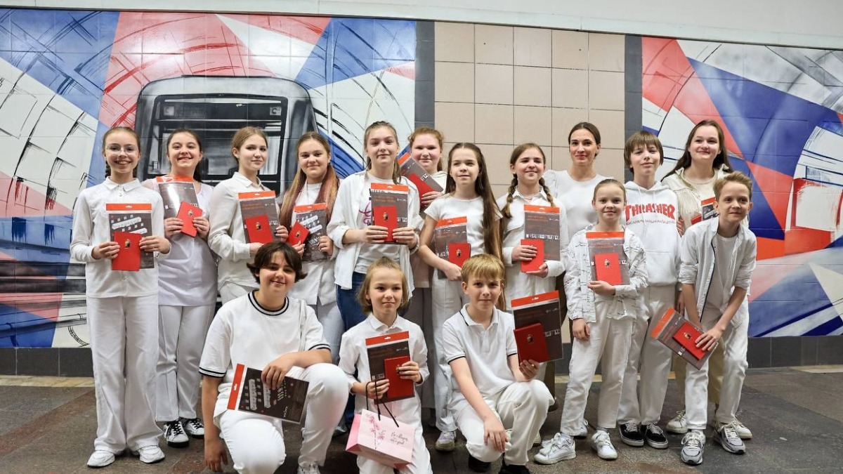 Москвичи увидели выступление Детского театра эстрады на станции «Лубянка»