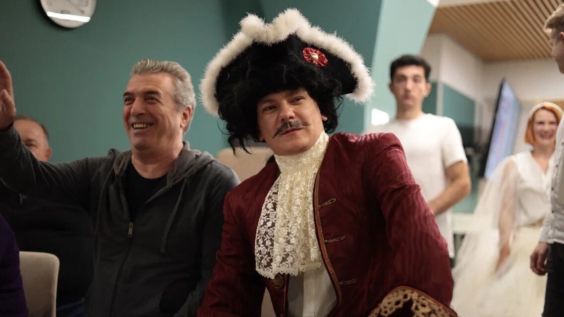 В центрах московского долголетия стартует творческий конкурс «Ожившая картина»