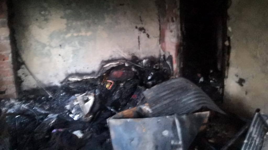 Малолетний мальчик погиб в пожаре на Ленинском проспекте