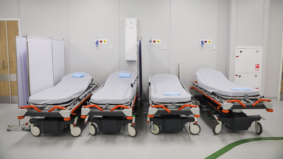 Микронаушники довели до больницы шесть студентов из Ярославской области