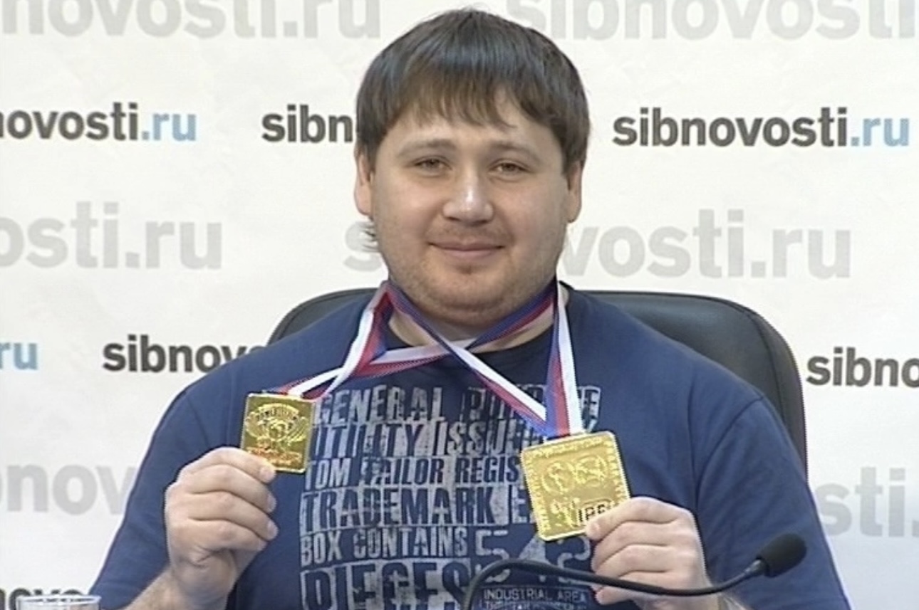 Чемпион мира по пауэрлифтингу Максим Бархатов погиб в зоне спецоперации