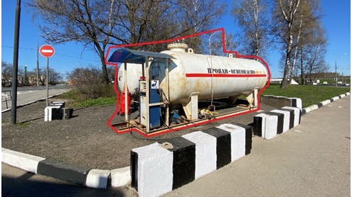 Опасные незаконные объекты демонтировали в Молжаниновском районе