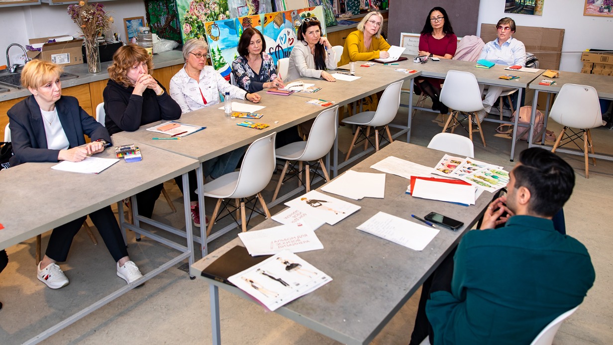 Участники мастерской проекта «Московское долголетие» создадут пять коллекций одежды