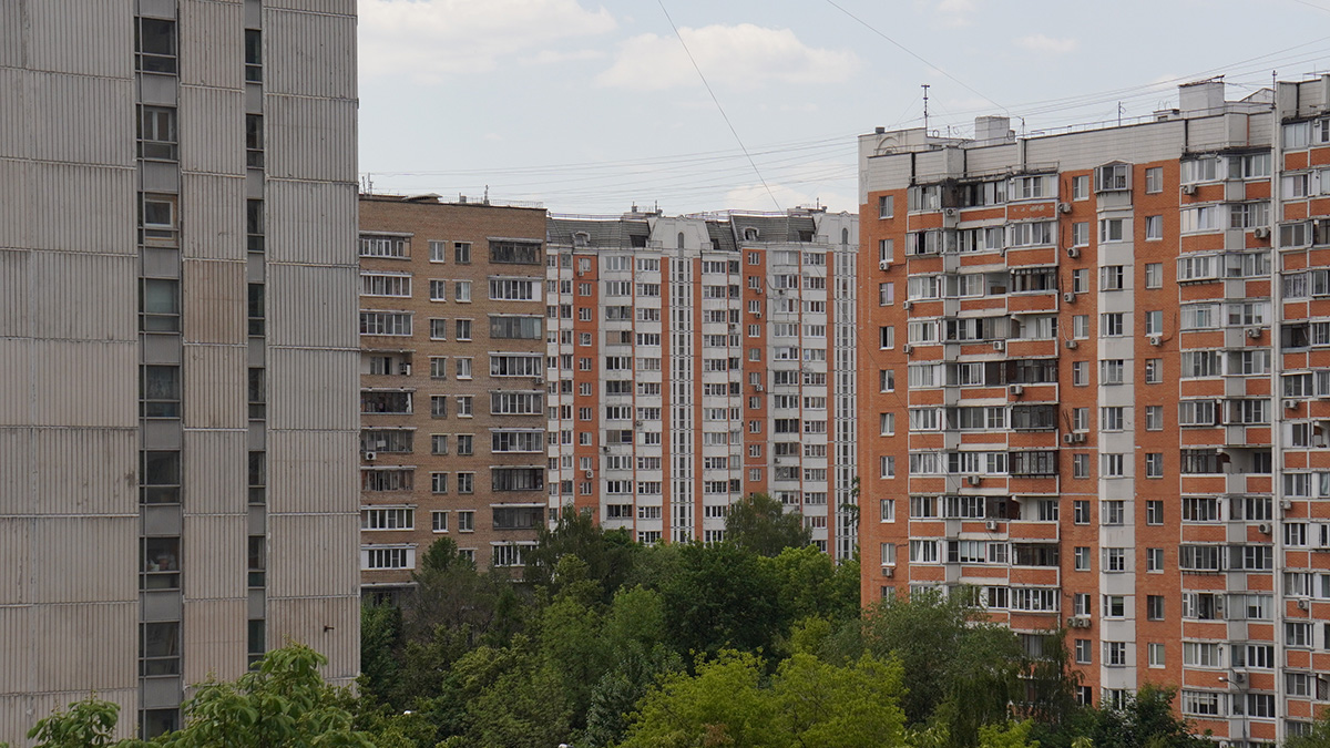 Иван Бобров: На юге Москвы демонтировали 37 незаконных строений во втором квартале этого года