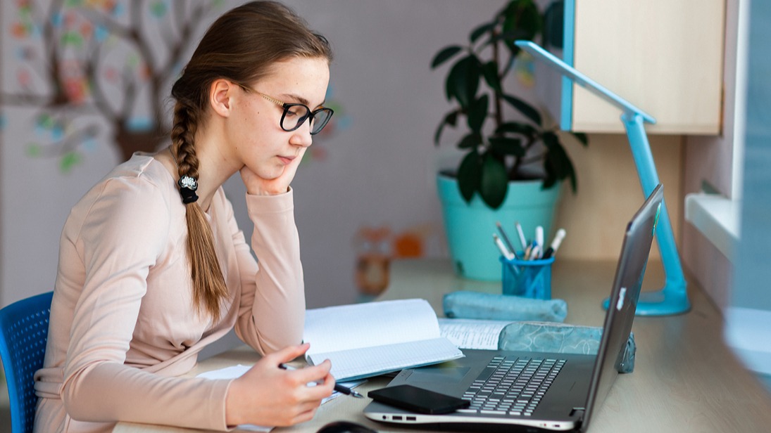 Ракова: Московская электронная школа поможет выпускникам подобрать вузы по баллам ЕГЭ