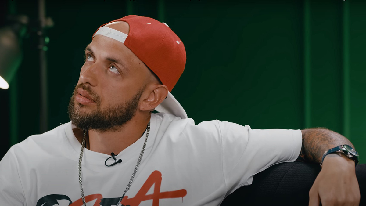 «Только положительно»: рэпер ST выразил поддержку Путину