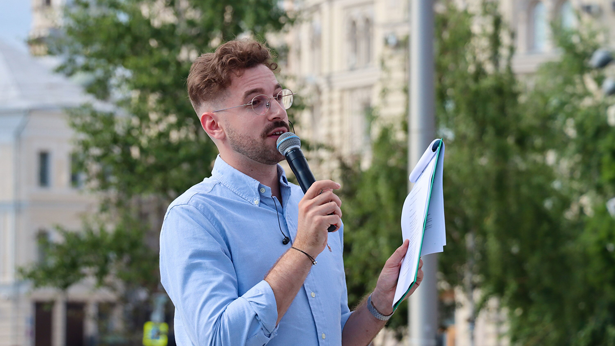 Дешево и низко: комик Бебуришвили дал совет начинающим юмористам