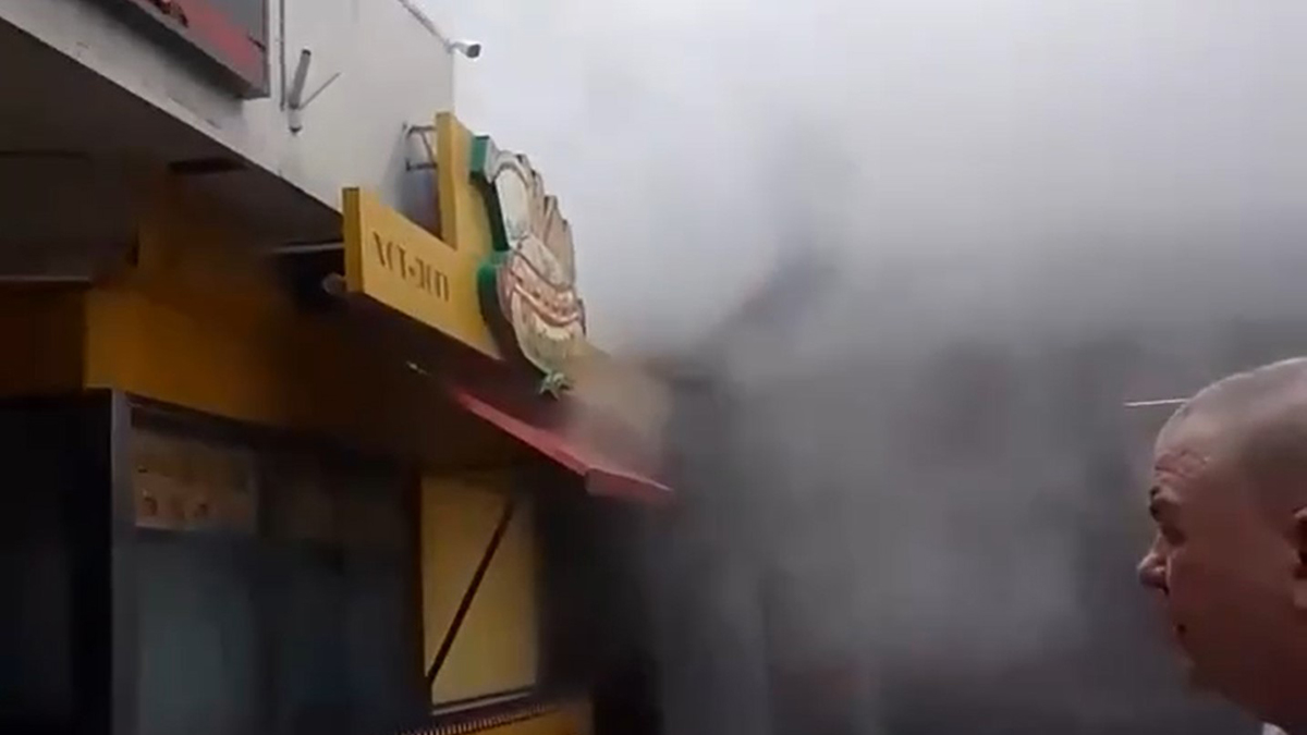 Крупный пожар произошел в кафе на Ленинградском вокзале в Москве