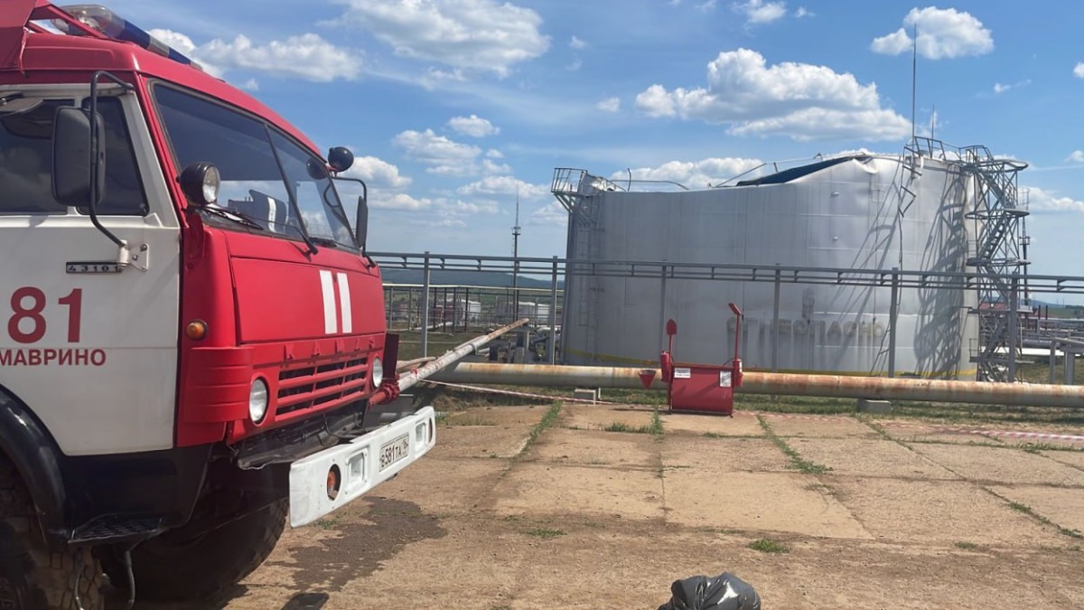 Двое рабочих погибли во время работ с нефтяным резервуаром в Татарстане 