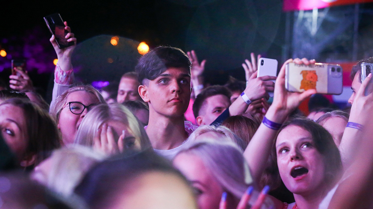 Движение ограничат на ряде улиц Москвы в связи с проведением выпускных