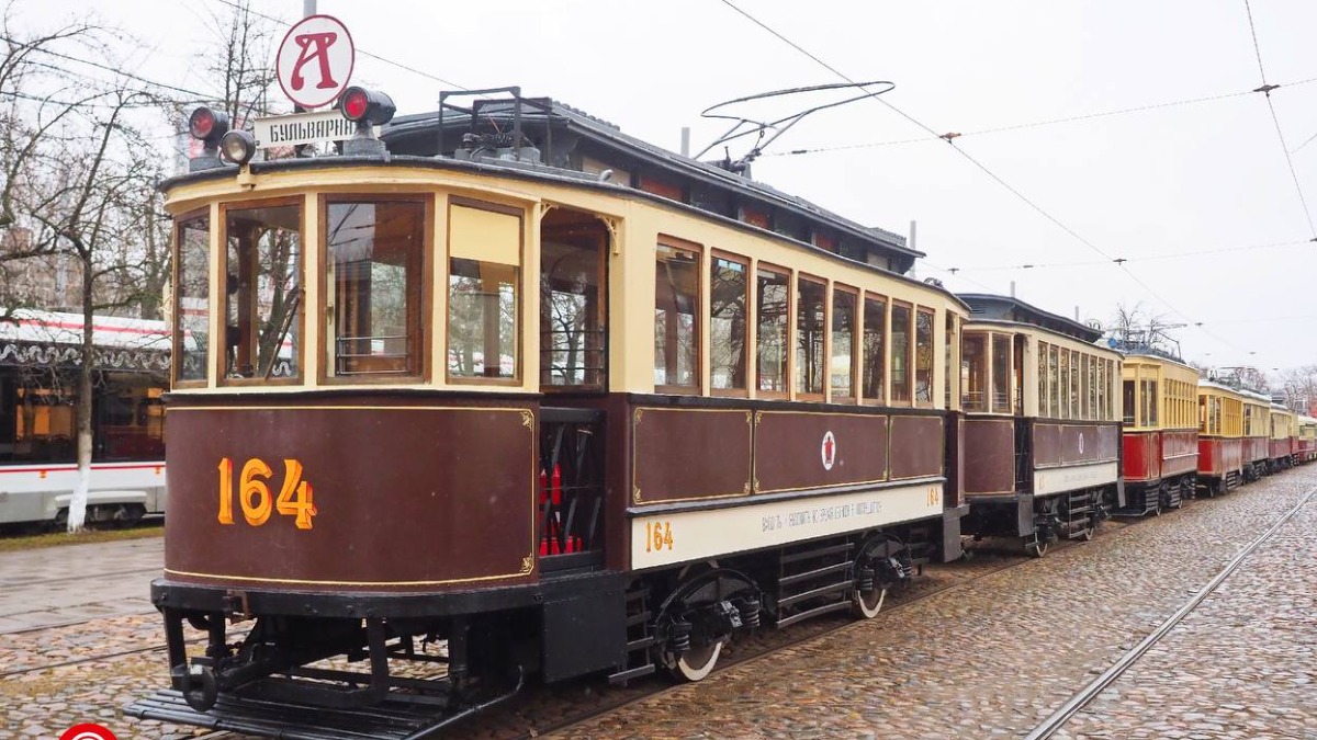 Старейшие столичные трамваи покажут на параде ретротранспорта 