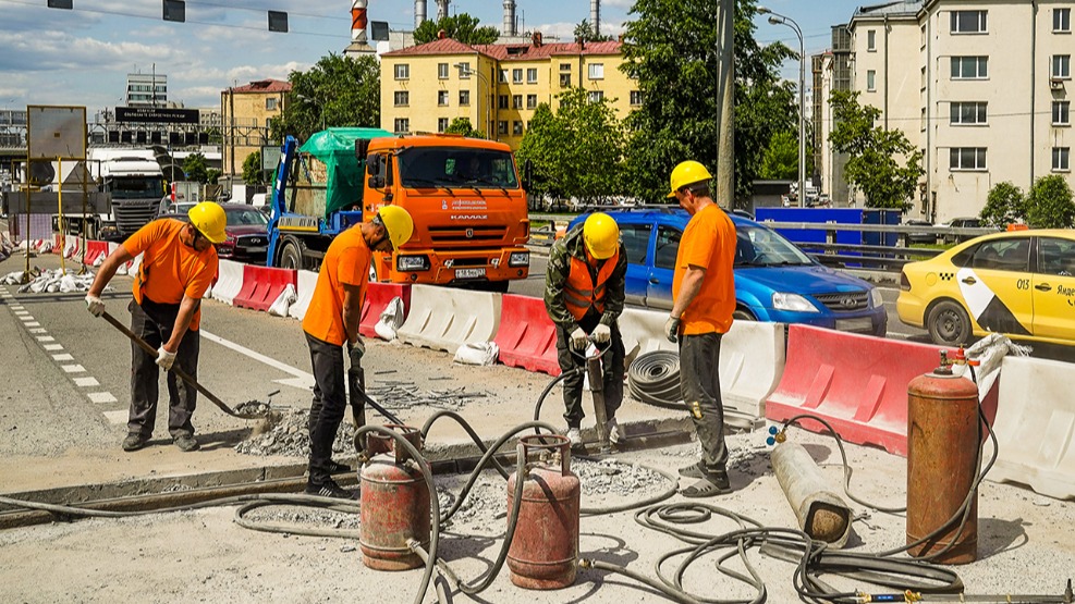 Деформационные швы обновили на 13 столичных мостах