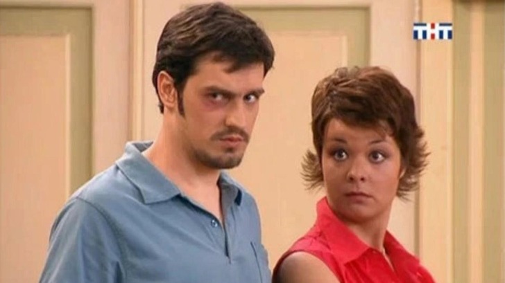 «Соседей не пригласят»: актеры Захарова и Савинков высказались о перезапуске сериала «Счастливы вместе»