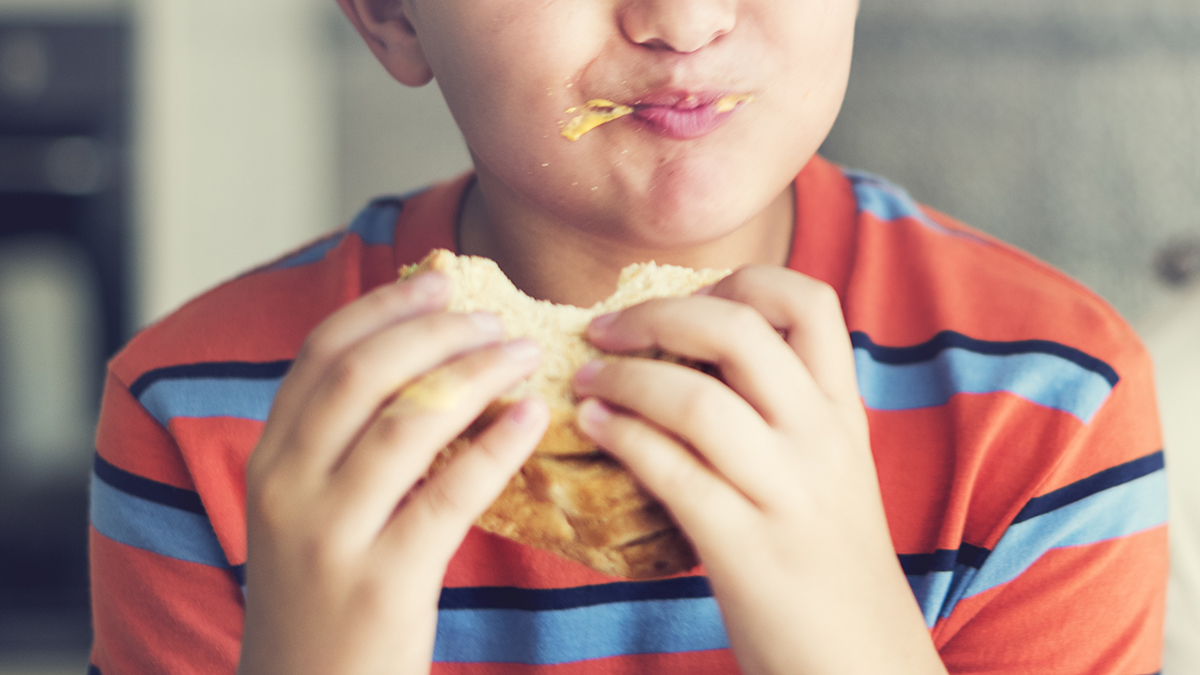 Диетолог Войт рассказала, как бороться с перееданием из-за стресса