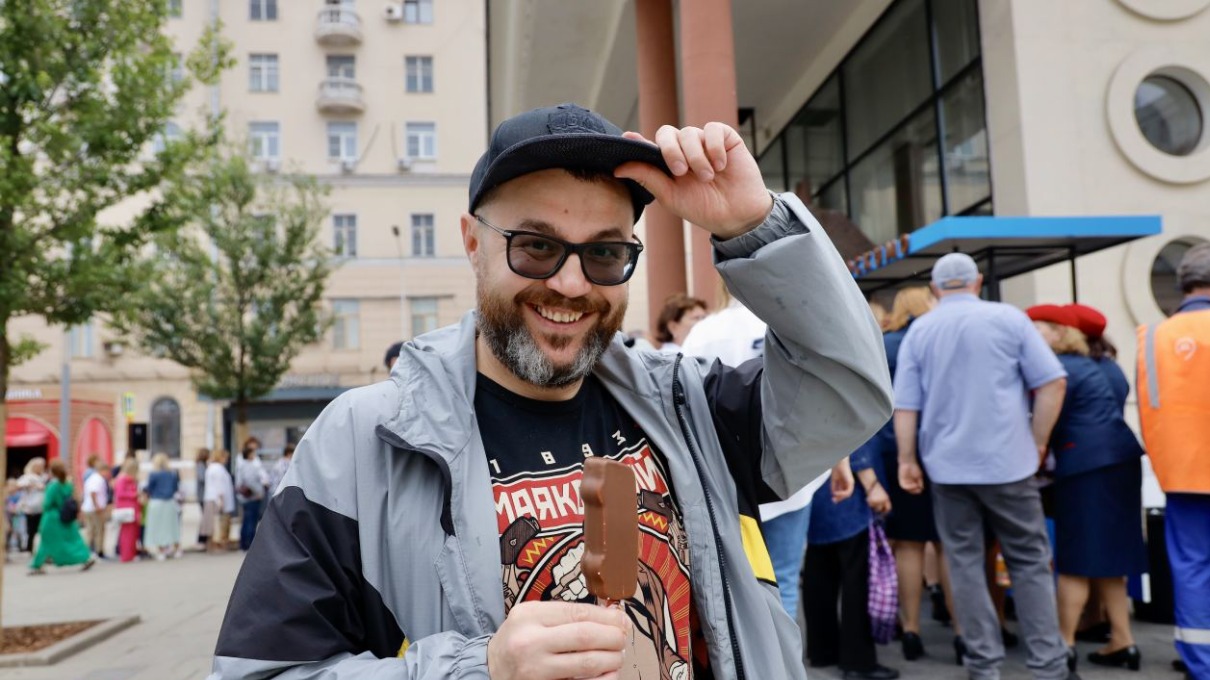 Порядка 50 тысяч порций «эскимобусов» раздали москвичам в День московского транспорта