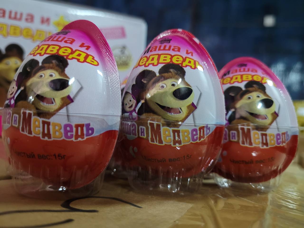 ФТС обнаружила больше 300 тысяч контрафактных сладостей в следующей из Казахстана фуре