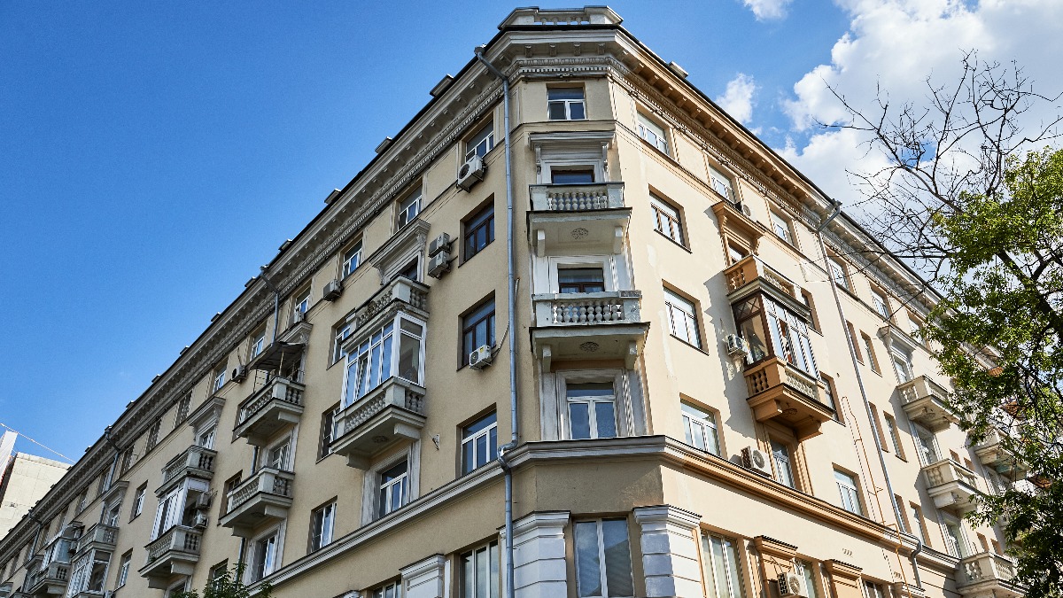 Капремонт дома работников фабрики «Большевик» завершится в 2023 году