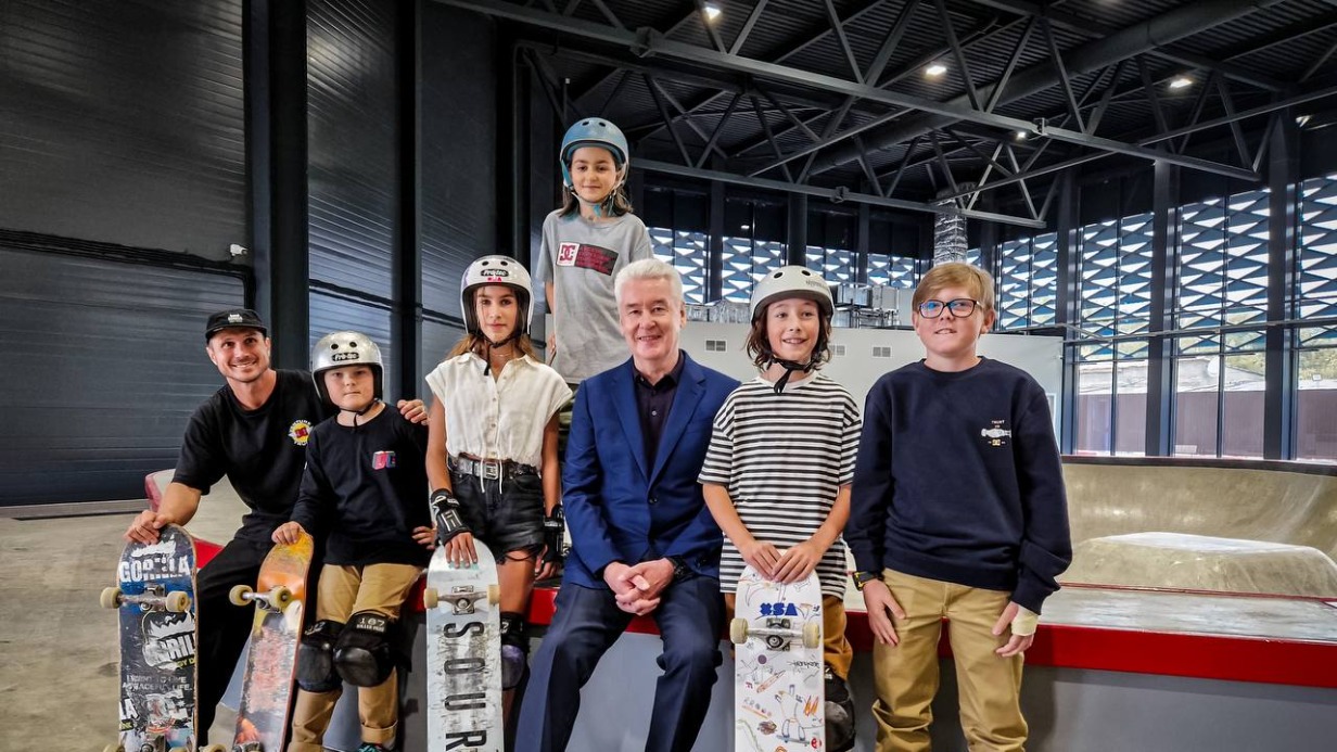 Собянин осмотрел итоги комплексной реставрации стадиона «Авангард» в ВАО