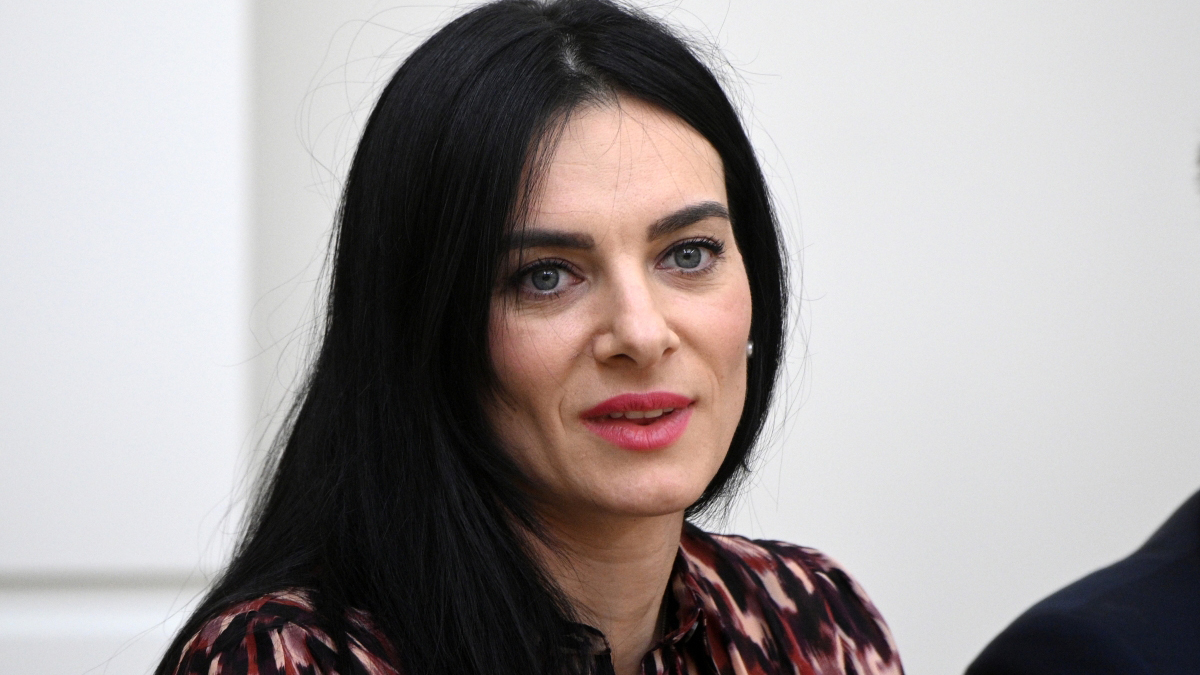 Министр спорта Матыцин назвал отношение Исинбаевой к воинскому званию недопустимым