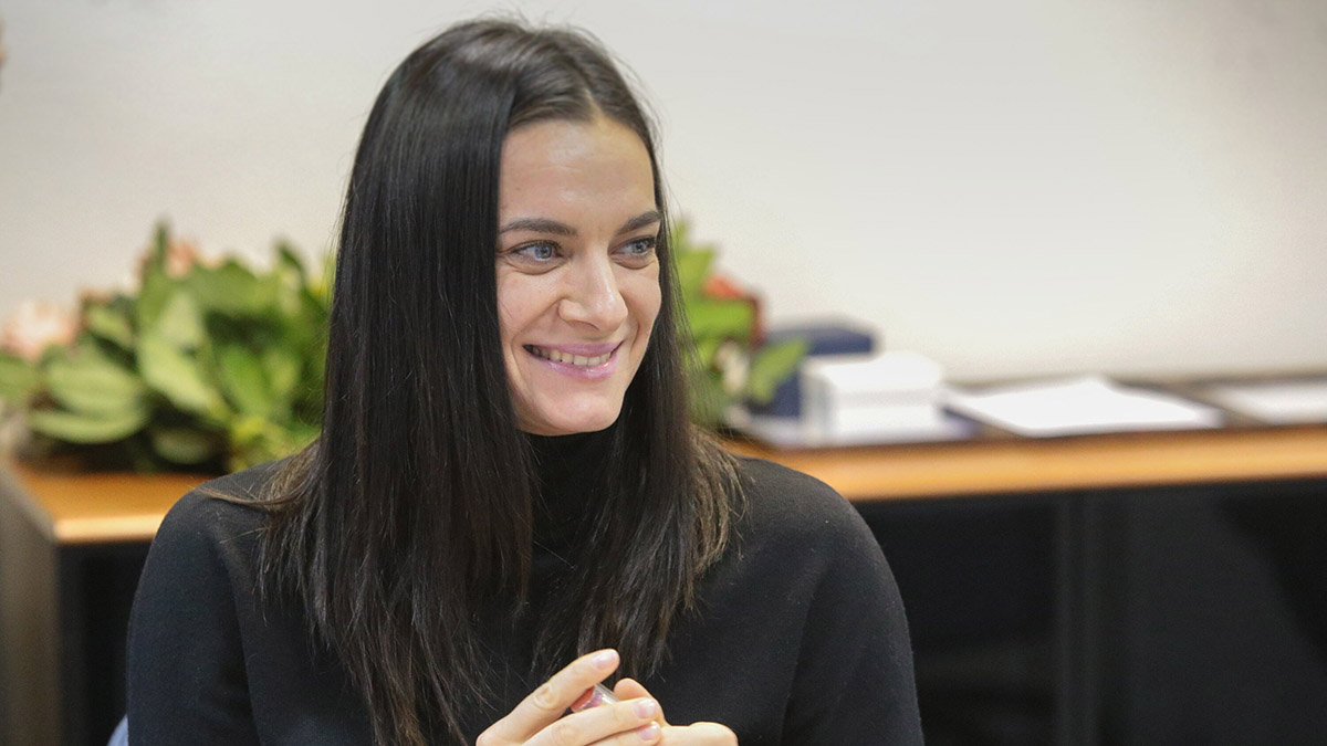 «Законы едины»: Роднина заявила, что заслуги не освобождают Исинбаеву от долгов