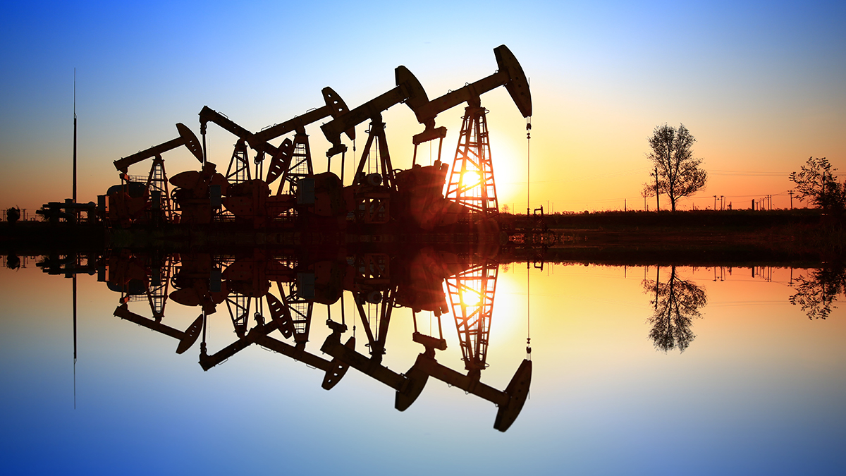 Цена нефти Brent впервые за 3,5 года упала ниже 66 долларов за баррель