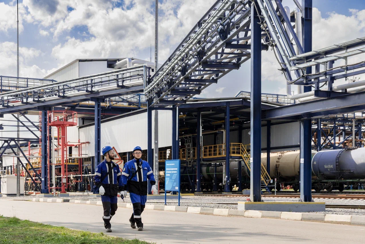 На МНПЗ завершили строительство автоматизированного терминал для ж/д отгрузки топлива
