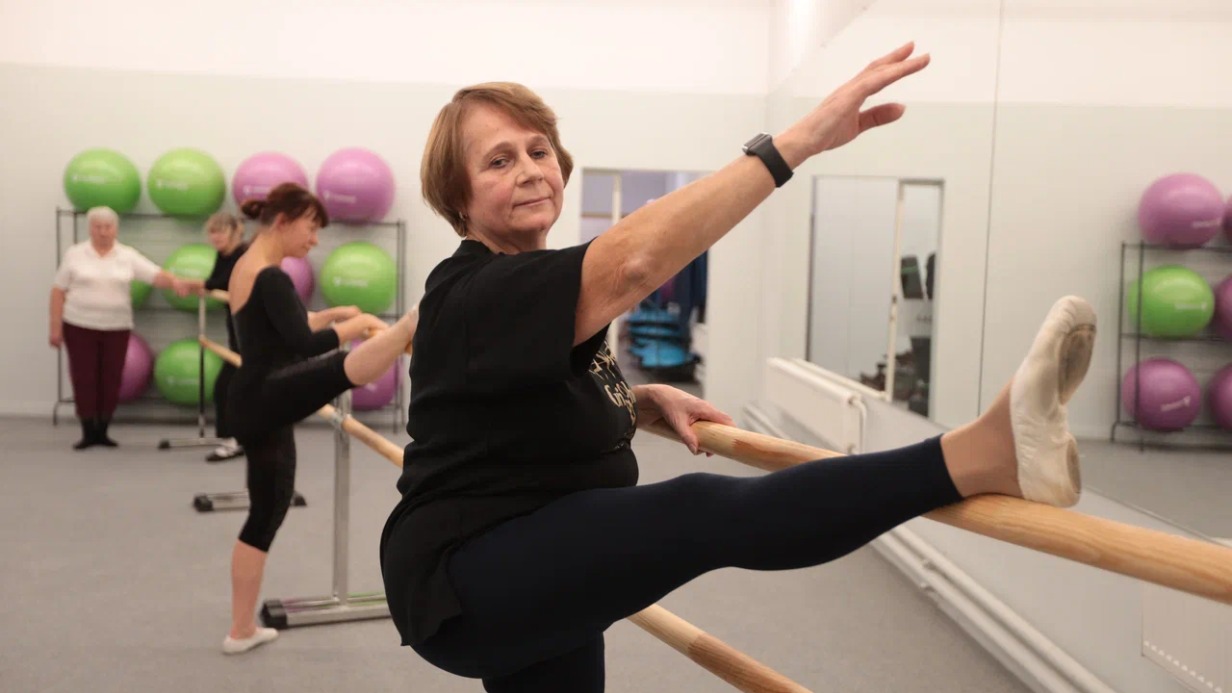 Здоровый досуг для долгой жизни: центры московского долголетия приглашают на встречи ЗОЖ-клубов